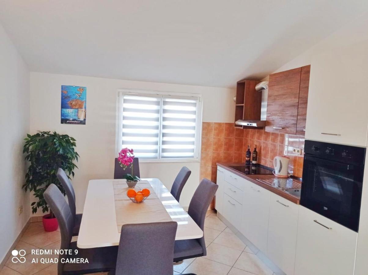 Apartman Mia With Pool1 Split Dış mekan fotoğraf