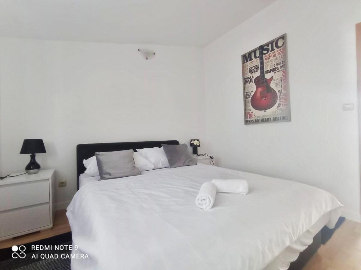 Apartman Mia With Pool1 Split Dış mekan fotoğraf