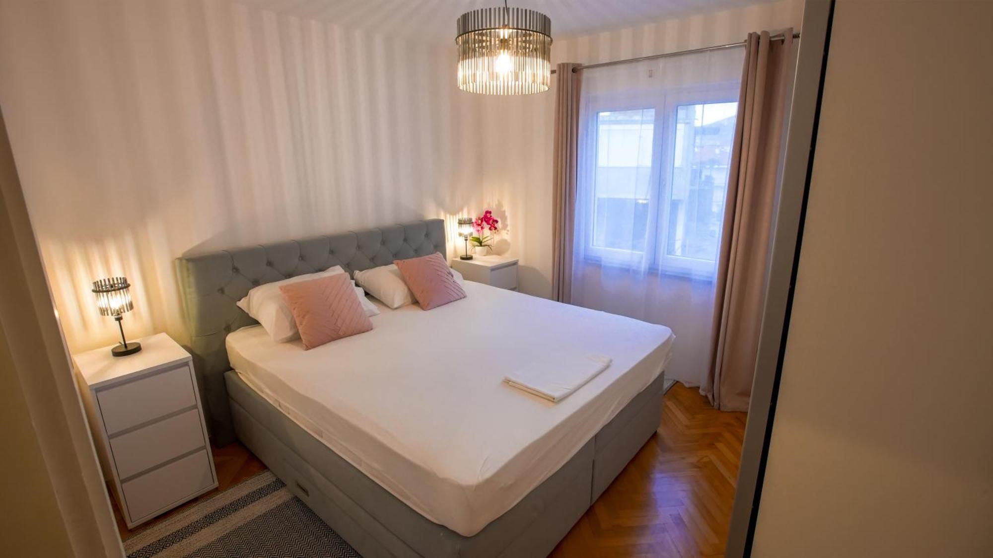 Apartman Mia With Pool1 Split Dış mekan fotoğraf
