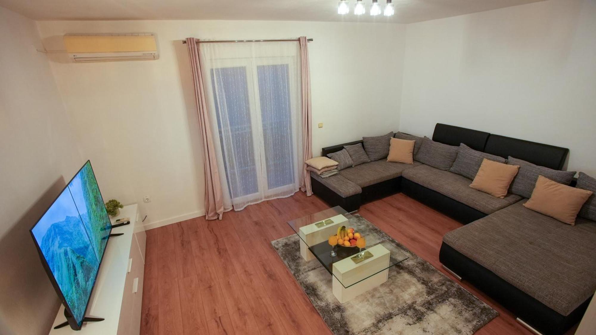 Apartman Mia With Pool1 Split Dış mekan fotoğraf
